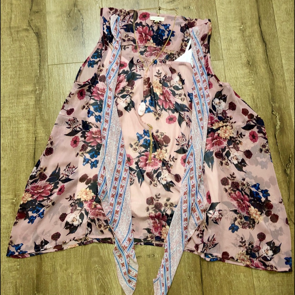 Pink 🌸 3pc Top.